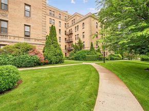 43 Calton Road 2J, New Rochelle NY 10804