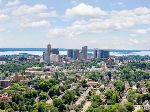 43 Calton Road 2J, New Rochelle NY 10804