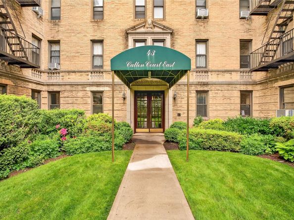 43 Calton Road 2J, New Rochelle NY 10804