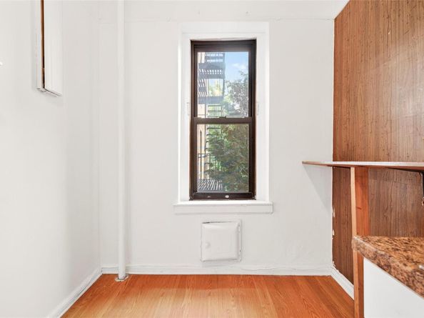 43 Calton Road 2J, New Rochelle NY 10804