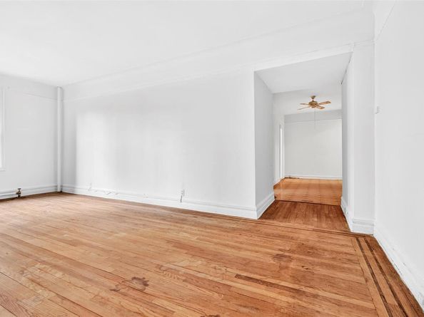 43 Calton Road 2J, New Rochelle NY 10804