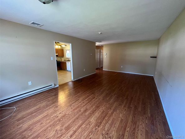 46 Freedom Lane, Coram NY 11727