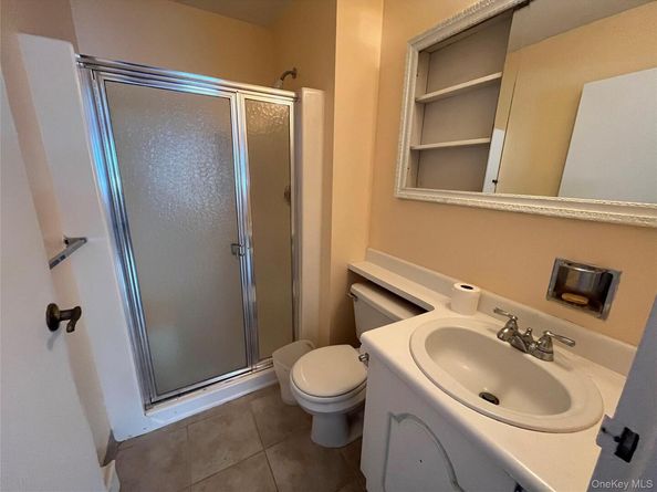 46 Freedom Lane, Coram NY 11727