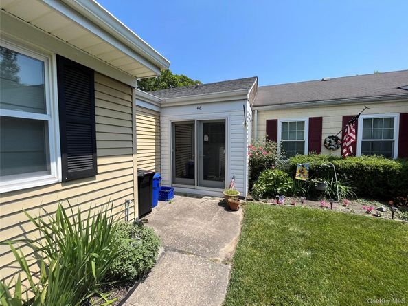46 Freedom Lane, Coram NY 11727