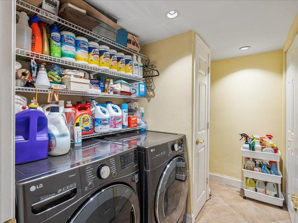 264-47 Grand Central Parkway, Flushing NY 11362