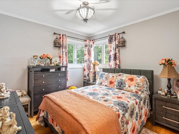 264-47 Grand Central Parkway, Flushing NY 11362