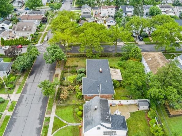 59 Hewlett Point Avenue, East Rockaway NY 11518