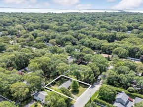 4 Holiday Court, Hampton Bays NY 11946