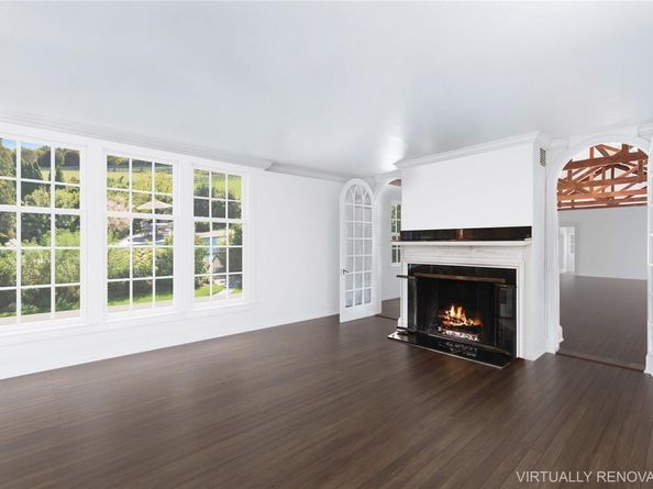22 Bayfield Lane, Westhampton Beach NY 11978