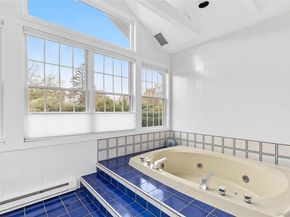 22 Bayfield Lane, Westhampton Beach NY 11978