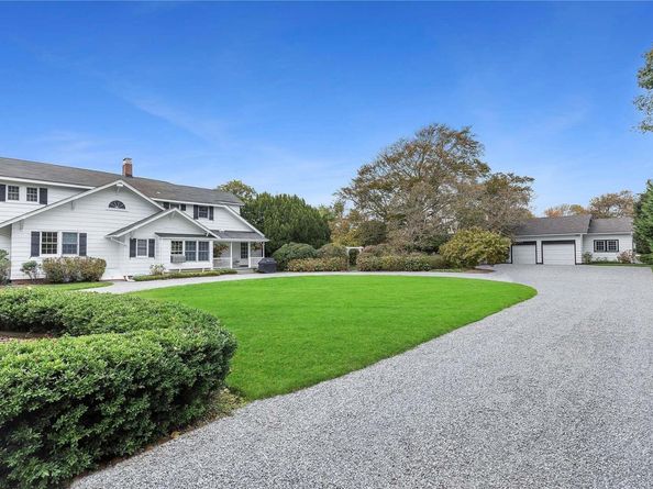 22 Bayfield Lane, Westhampton Beach NY 11978