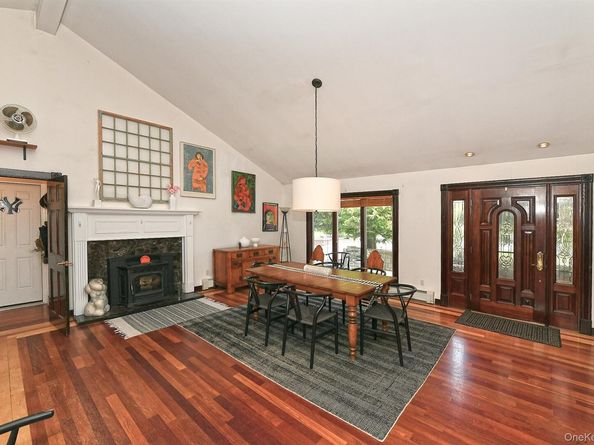 64 Champlin Avenue, Bellport NY 11713