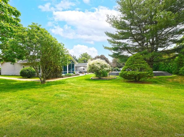 64 Champlin Avenue, Bellport NY 11713