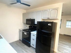 259 Newcastle Court E, Ridge NY 11961