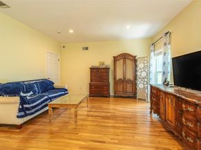 53 Vista Hill Road, Great Neck NY 11021