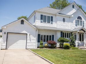 134 W Hampton Road, Lindenhurst NY 11757