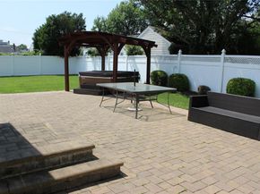 134 W Hampton Road, Lindenhurst NY 11757