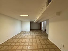 9 Hayrick Lane, Commack NY 11725