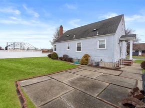 128 Rule Street, Franklin Square NY 11010