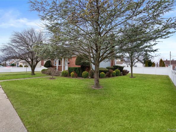 128 Rule Street, Franklin Square NY 11010