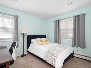 1 Park Court, Smithtown NY 11787