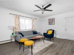 1 Park Court, Smithtown NY 11787