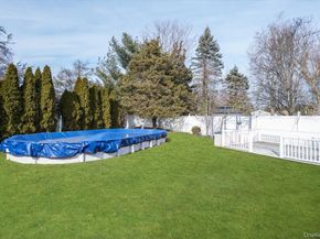 1 Park Court, Smithtown NY 11787