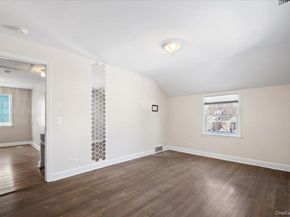 66 Middle Road, Eastchester NY 10709