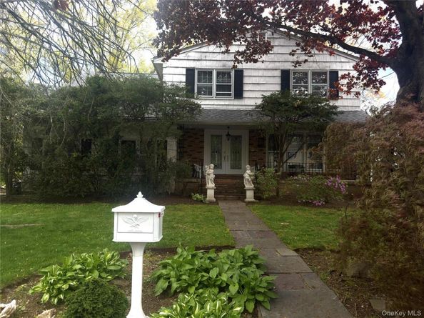 20 Old Farm Road, Scarsdale NY 10583