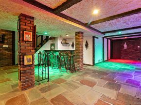 20 Old Farm Road, Scarsdale NY 10583