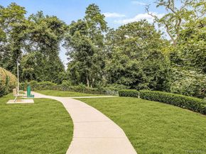 5700 Arlington Avenue 1D, Bronx NY 10471