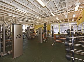 5700 Arlington Avenue 1D, Bronx NY 10471