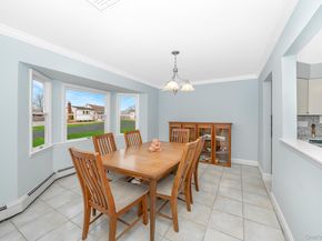 24 Brooktree Circle, Lindenhurst NY 11757