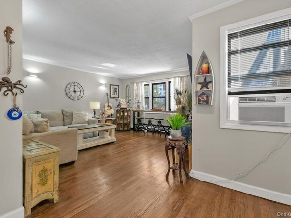 65 W Broadway 6A, Long Beach NY 11561