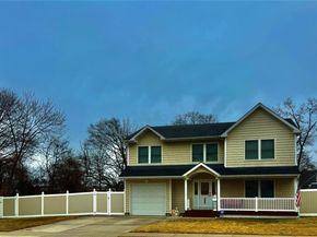 285 Daniel Street, Lindenhurst NY 11757