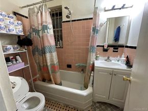 42-25 80th Street 5B, Elmhurst NY 11373