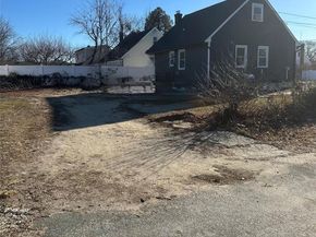 49 Davidson Street, Wyandanch NY 11798