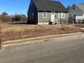 49 Davidson Street, Wyandanch NY 11798