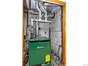 38-19 223rd St, Bayside NY 11361