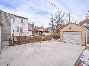 10315 124th Street, Richmond Hill NY 11419