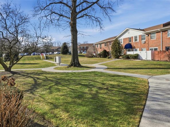 460 Old Town Road 28A, Port Jefferson Station NY 11766