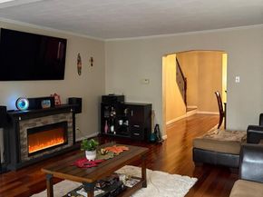 90-17 207th Street, Queens Village NY 11428