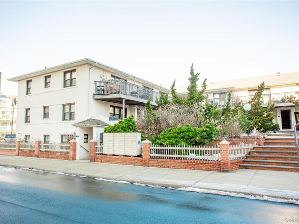 65 W Broadway 2G, Long Beach NY 11561