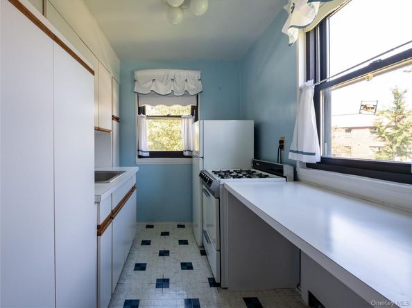 244-16 57 Drive 2nd Floor, Douglaston NY 11362