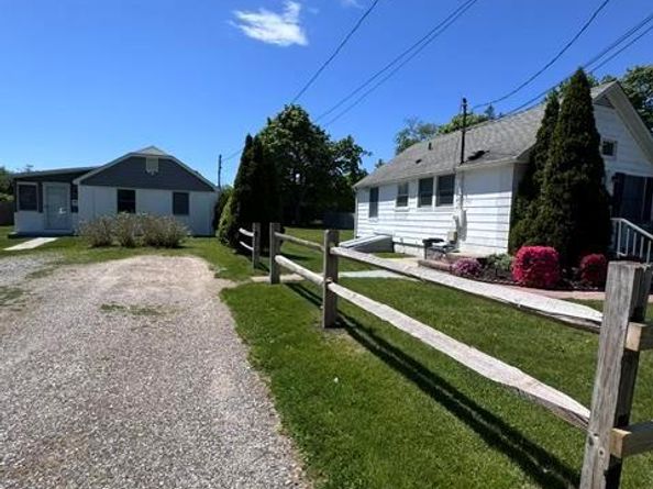 19 Carlson Lane, East Northport NY 11731