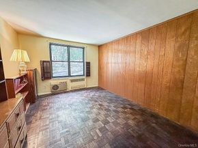 75-36 Bell Blvd 1E, Bayside NY 11364