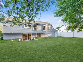 12 Wren Court, Northport NY 11768