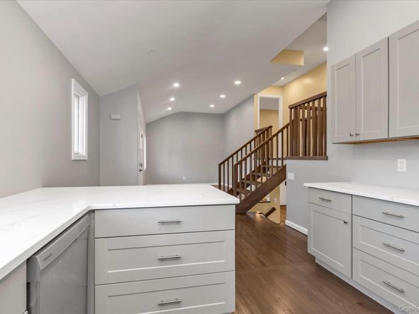 12 Wren Court, Northport NY 11768