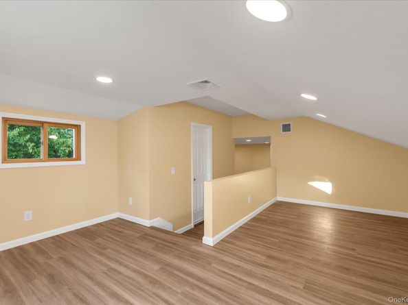 12 Wren Court, Northport NY 11768