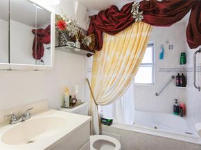 200 E Euclid Street, Valley Stream NY 11580